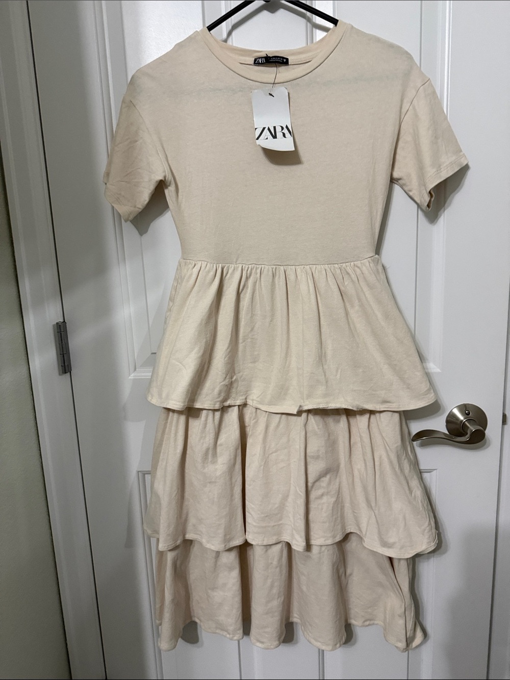Zara Cream Tiered Short-Sleeve Dress